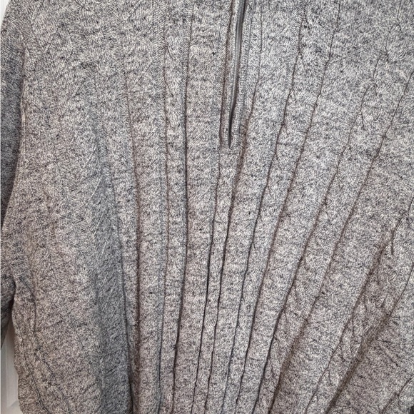 Gray Ribbed quarter zip Sweater - Picture 2 of 5
